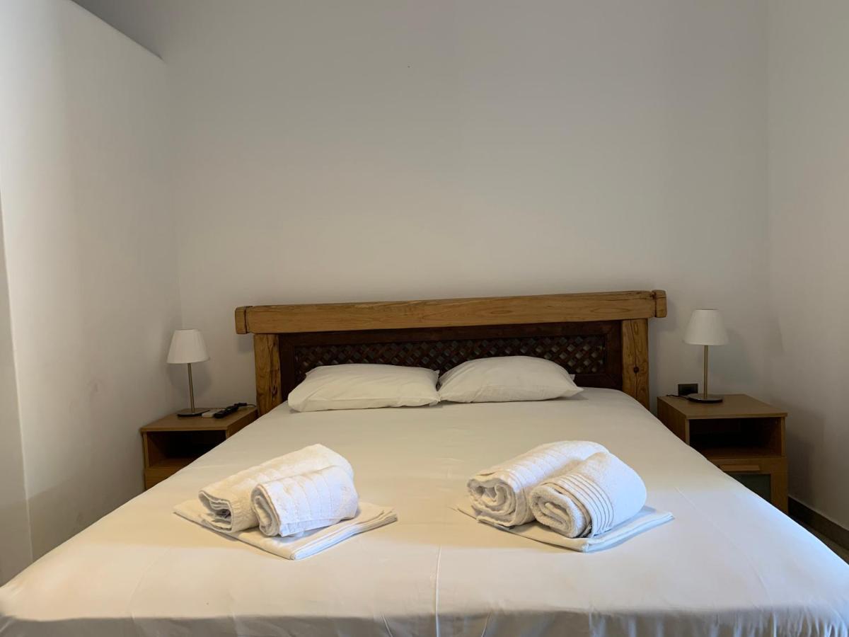 Condillia Central Apartment Spétses Екстериор снимка
