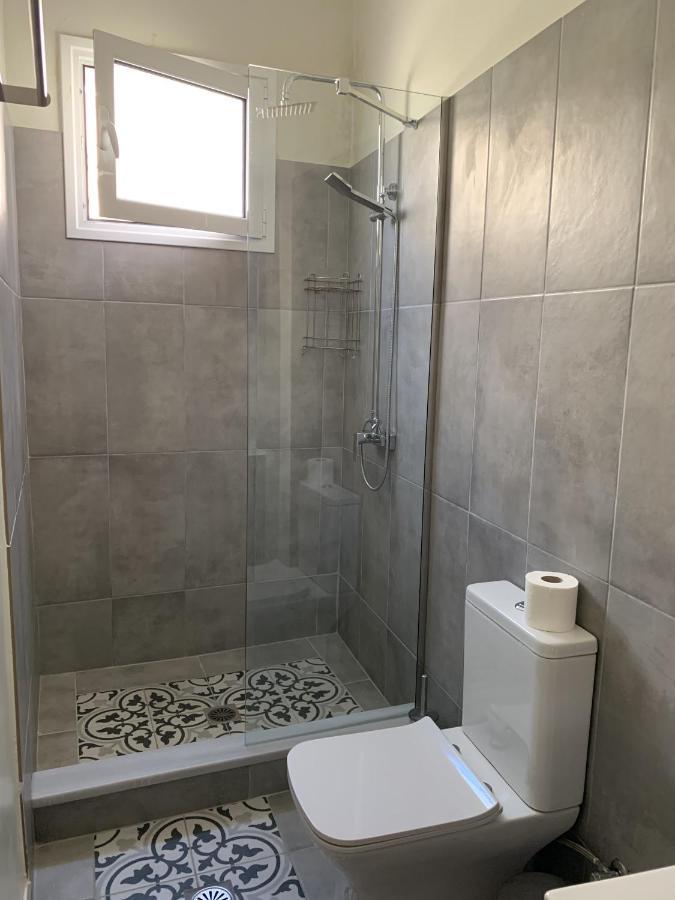 Condillia Central Apartment Spétses Екстериор снимка